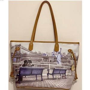 Ynot? Shoulder and Handbag America Liberty